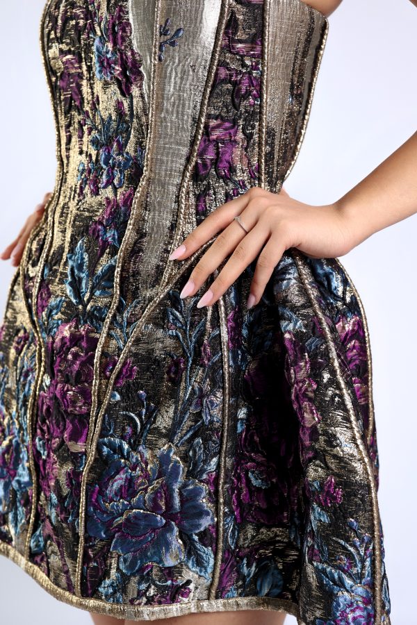 Sharp Charm - Image 3